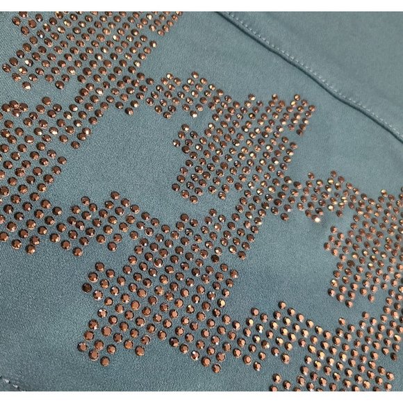 Susan Graver Artisan Size 1X Liquid Knit Tunic with Asymmetric Hem Embellished - Picture 13 of 16